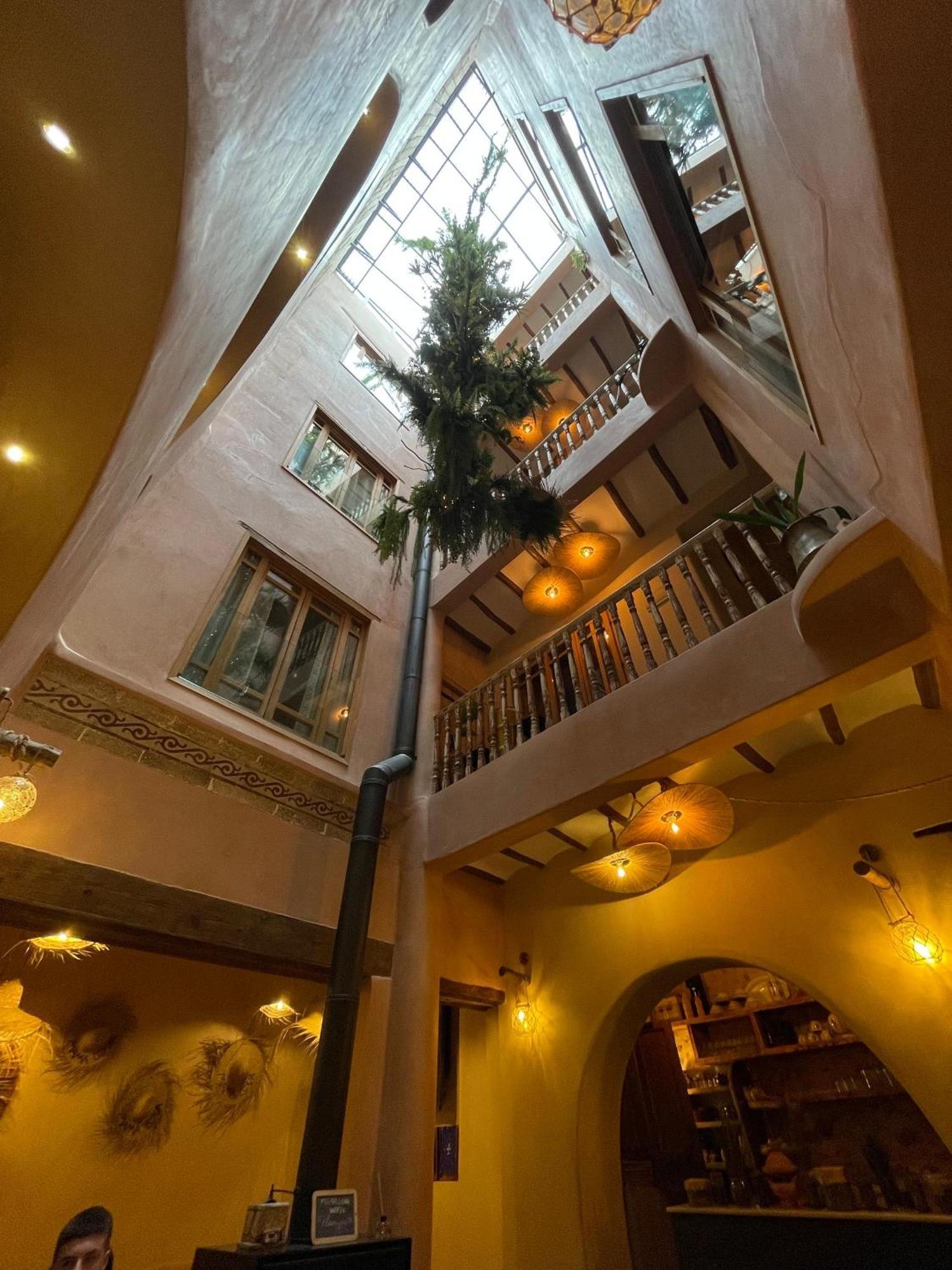 Mama Lova Hotel, Riad, Restaurant & Spa Ес-Сувейра Екстер'єр фото