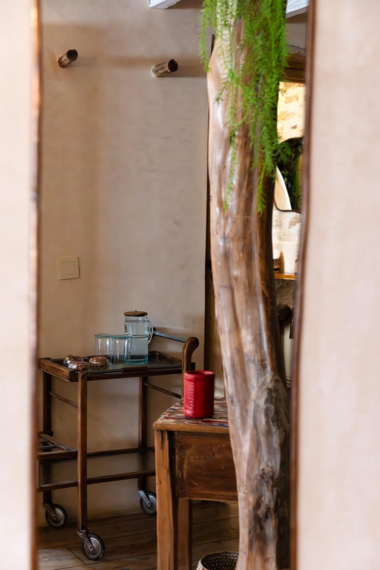 Mama Lova Hotel, Riad, Restaurant & Spa Ес-Сувейра Екстер'єр фото